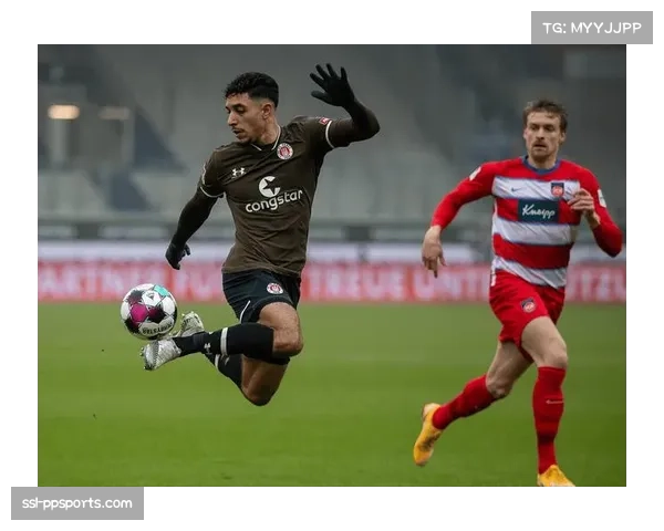 勒沃库森4-0完胜圣保利,波库传射建功